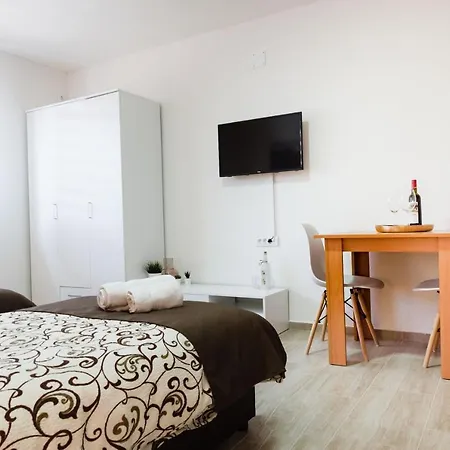 Apartmani Centar Lux New Zrenjanin Exterior photo