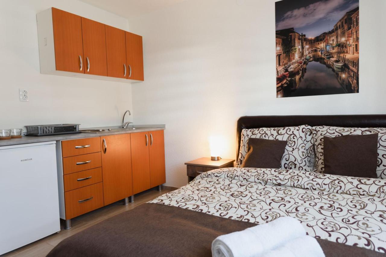 Centar Lux New * Zrenjanin